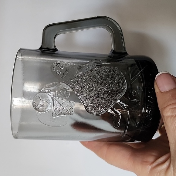 Set of 4 Rare McDonald's smoked  glasses. - Picture 4 of 6